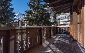 Village Apartment With Matterhorn View